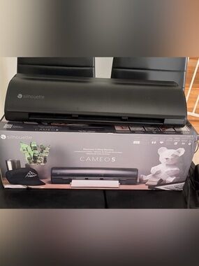 Silhouette CAMEO 5 Cutting Machine - Black